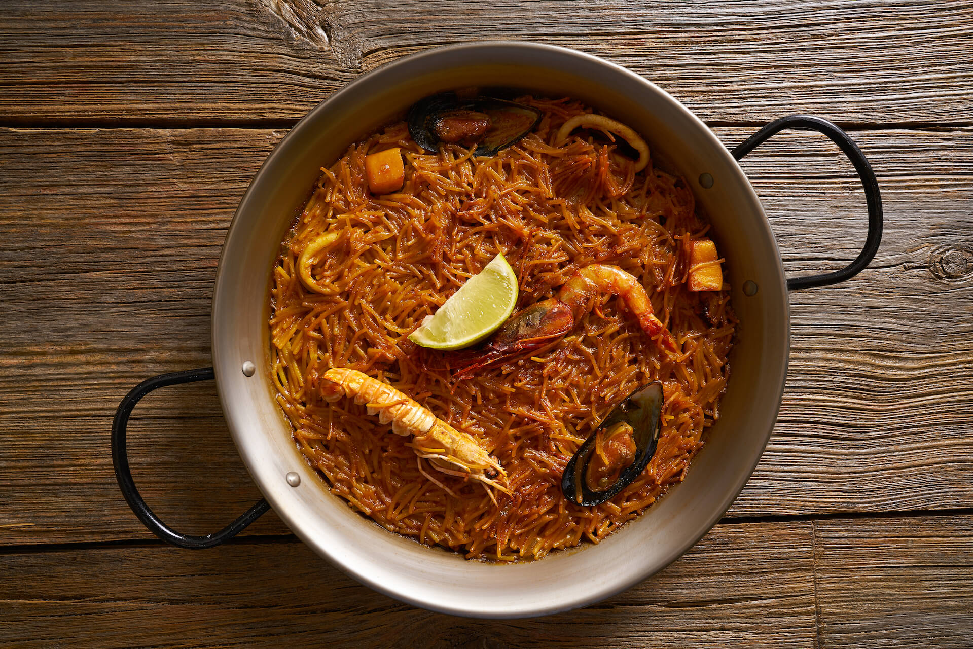 Fideuá de Marisco — Paella Auténtica